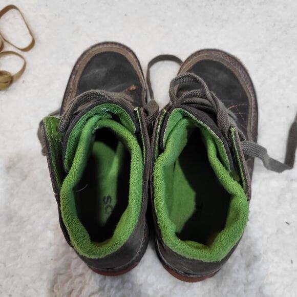 Boys Sorel shoes youth size 1 - Picture 2 of 7